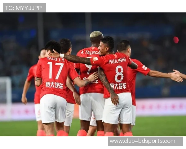 克莱强调球队防守潜力认为攻防一体球员是关键因素