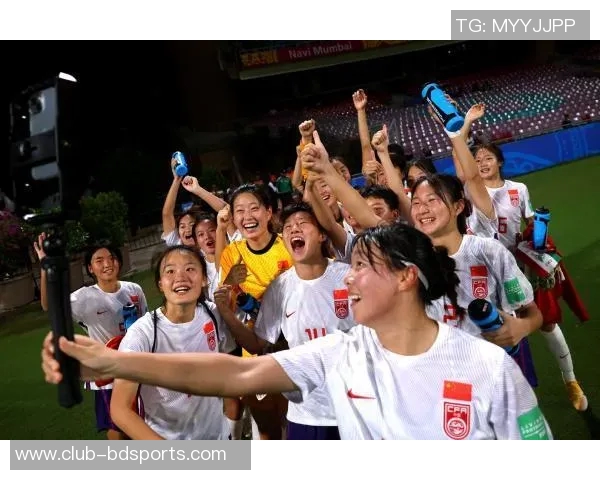 孙雯领衔U17女足世界杯征程目标小组出线展现青春风采 孙雯领衔U17女足世界杯征程目标小组出线展现青春风采