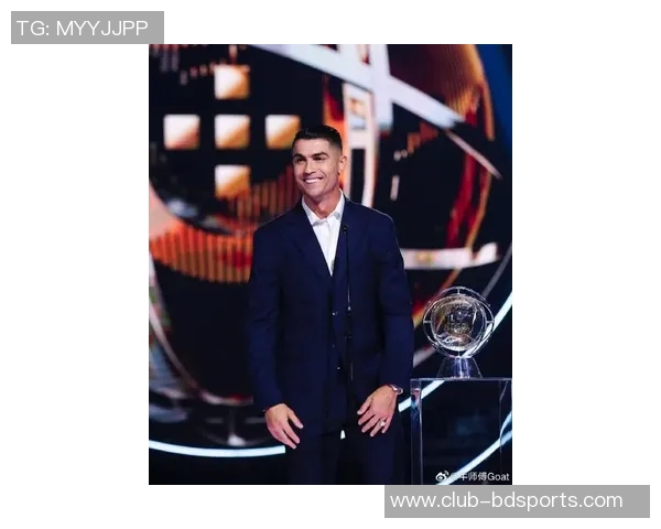 C罗荣获葡萄牙环球声望奖在社交媒体分享喜悦时刻