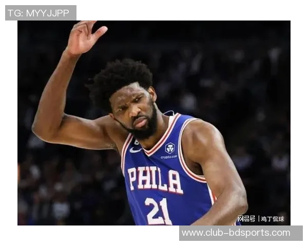 德里克怀特称恩比德为顶级大个子强调团队合作是限制他的关键