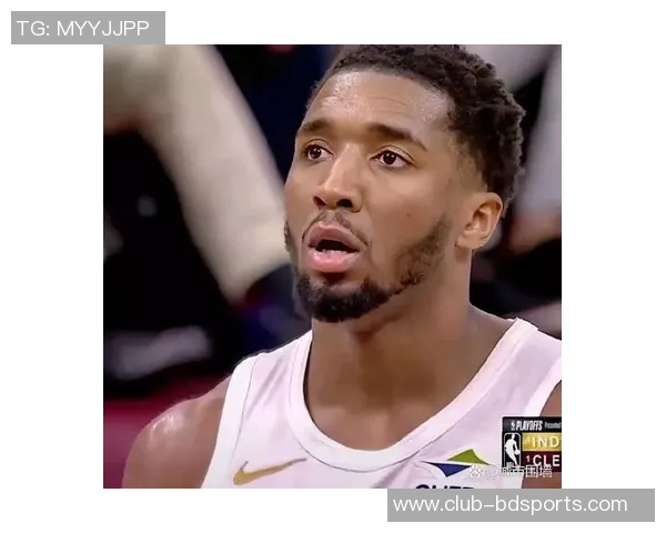 米切尔半场表现抢眼16分钟内高效贡献12分3板1助1断1帽